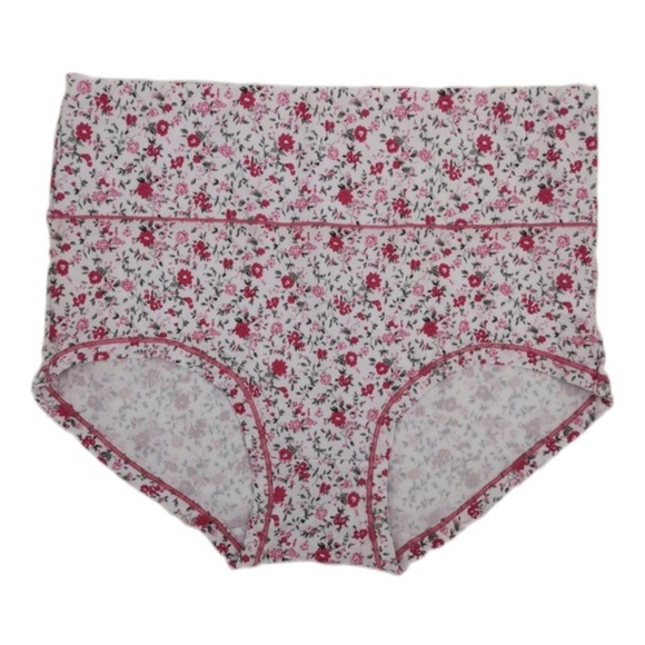 Soft Bamboo Cotton High Rise Panties with little Flowers in Shades of Black - Picture 5 of 5